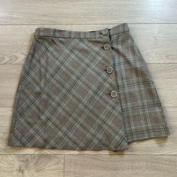 Zara Check Preppy Dark Academia Mini Skirt - Picture 3 of 12